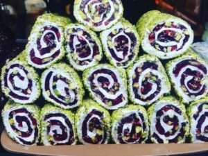 Browni Sarma Rulet Narlı Antepfıstıklı Toz Antepfıstıgı Kaplı Lokum S.K-663